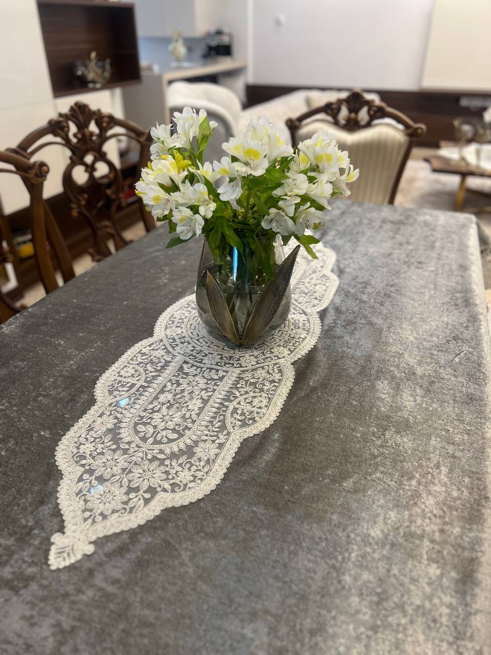 رومیزی بزرگ طوسی