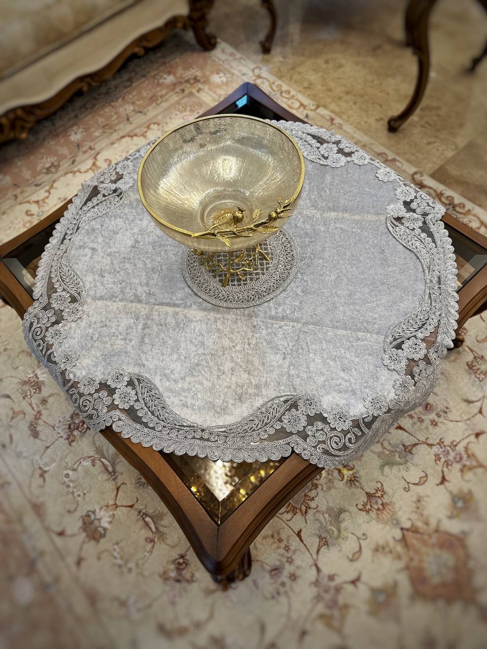 رومیزی مربع گندمی طوسی