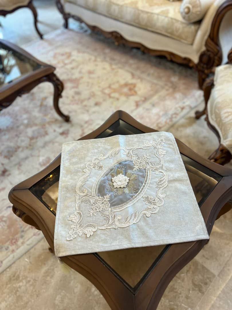 عسلی دانتل