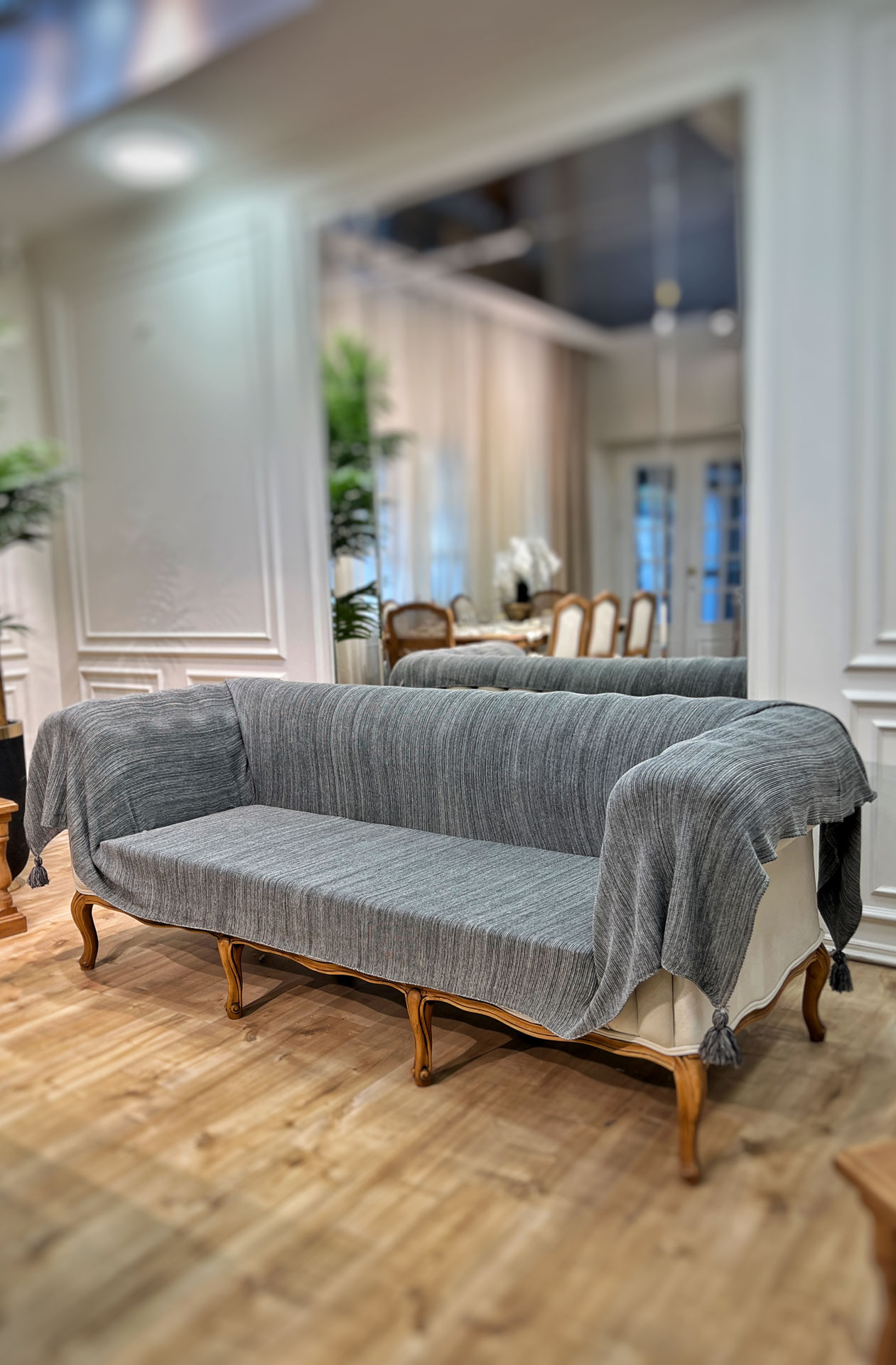 کاور مبل کلاسیک