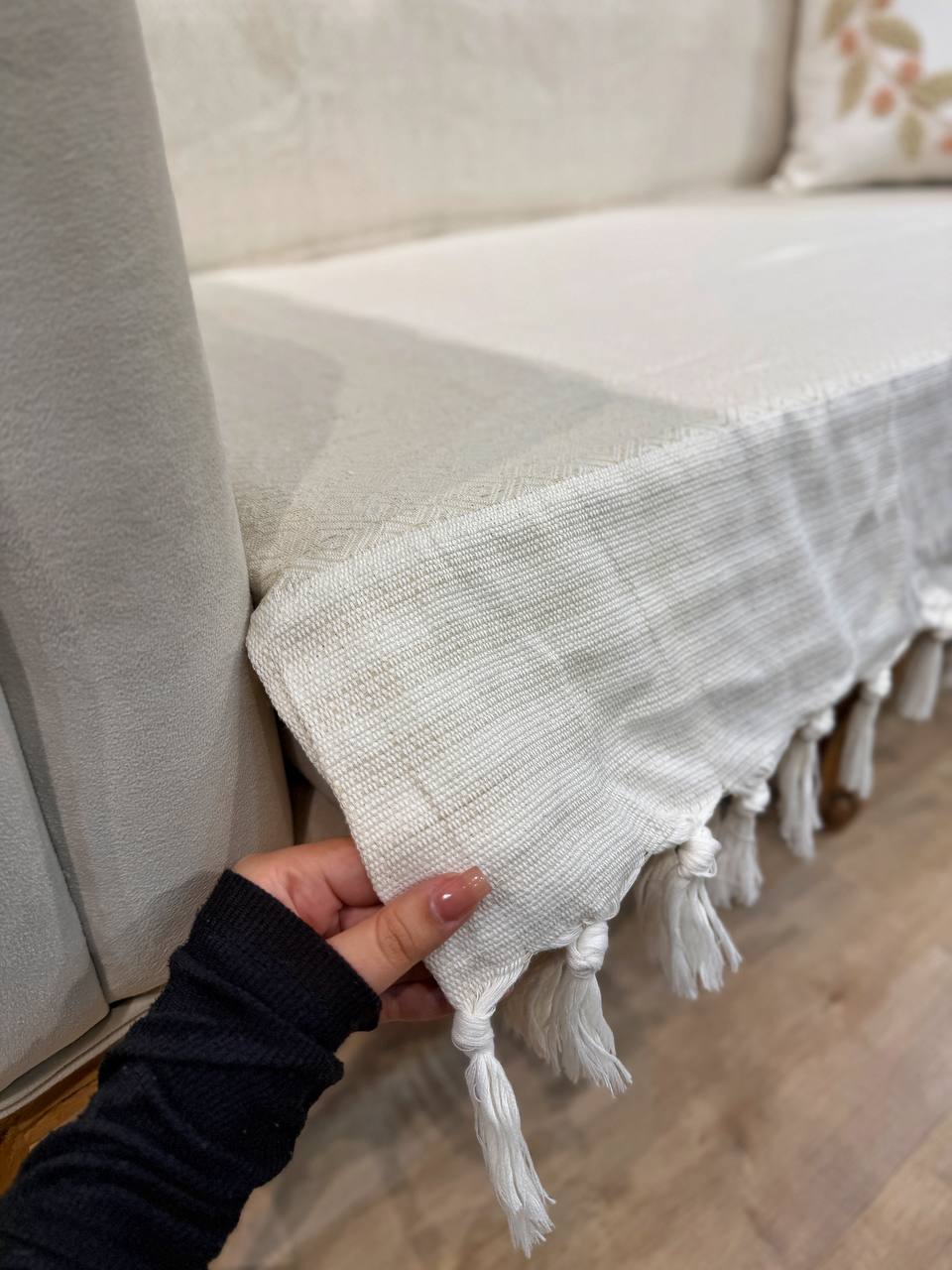 کاور مبل نخی