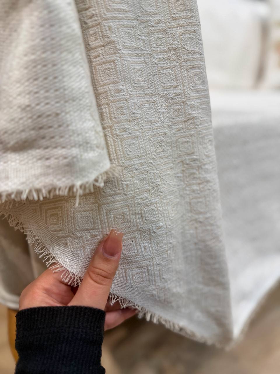 کاور مبل نخی