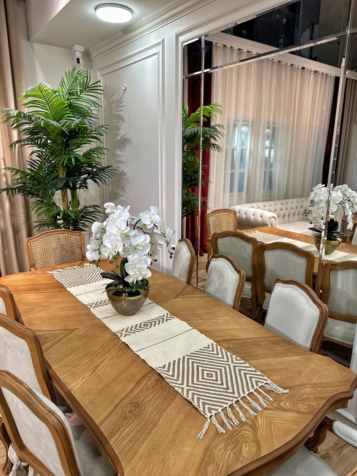 رانر ناهارخوری روناک