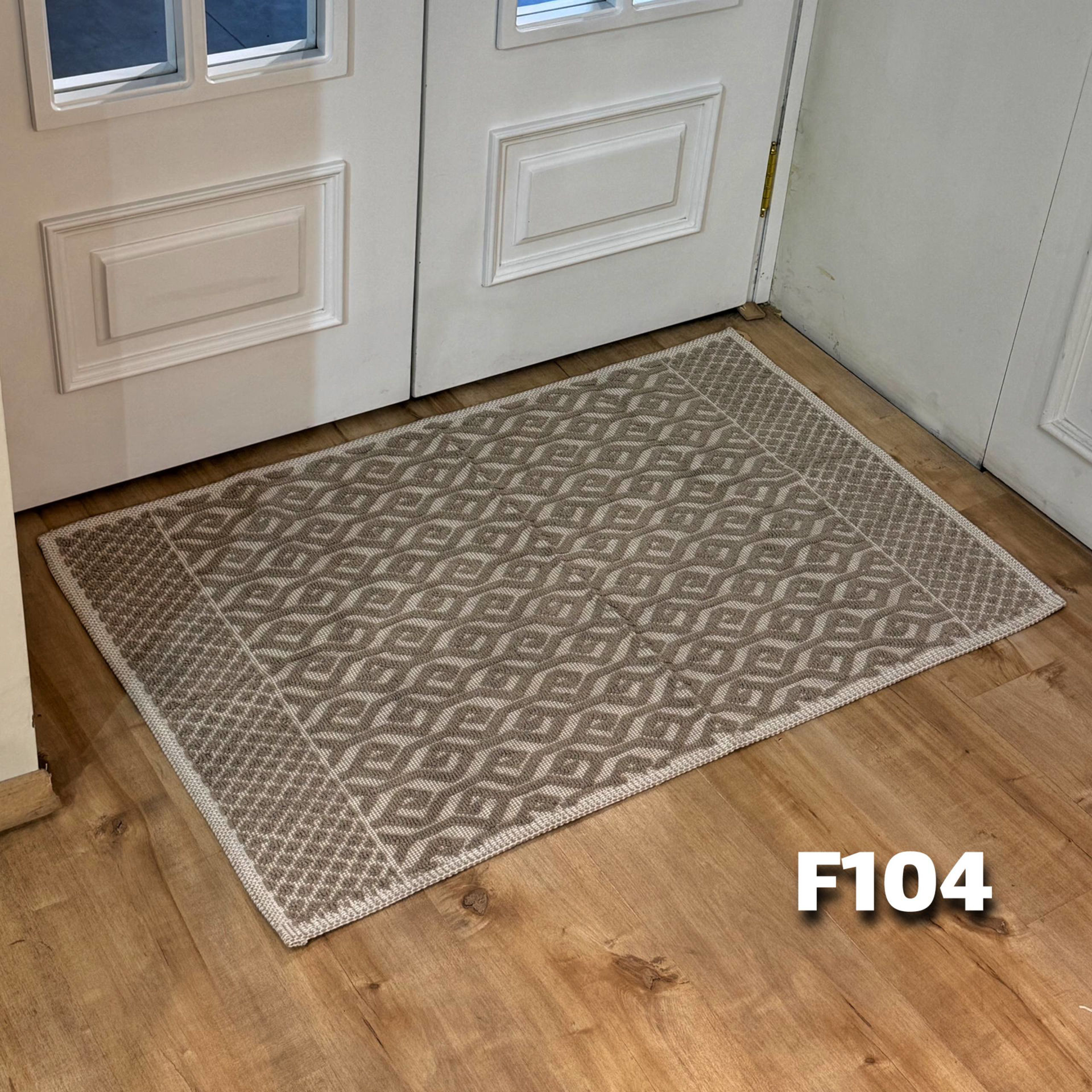 	پادری فرشینه F104