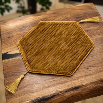 رومیزی عسلی شاهان