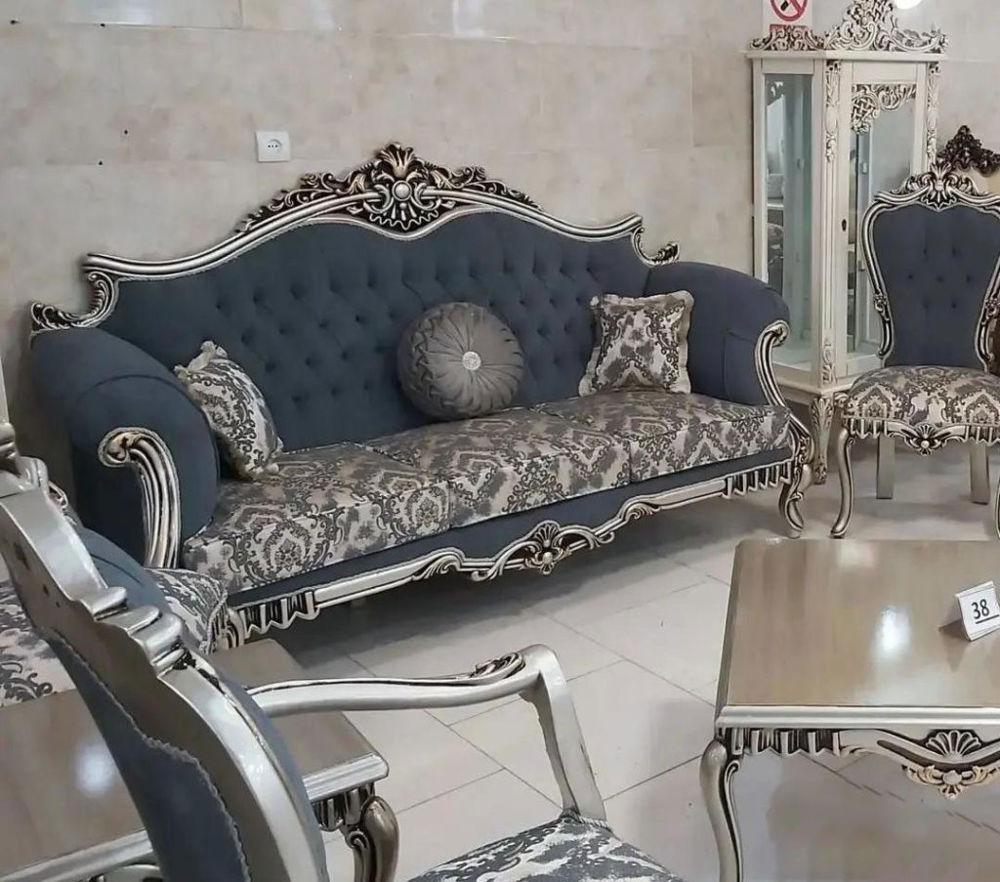 رنگ مناسب برای کوسن سلطنتی