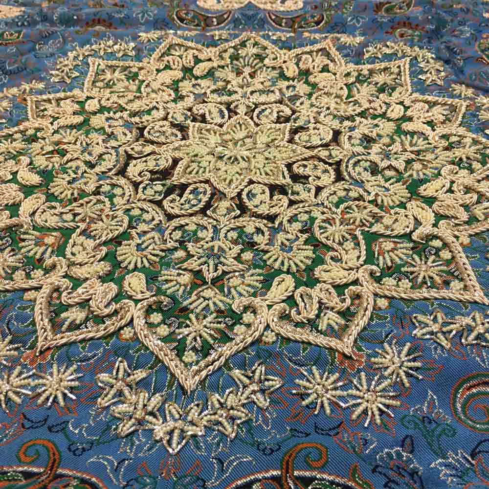 رومیزی سرمه‌ دوزی برای چه نوع میزی مناسب است؟