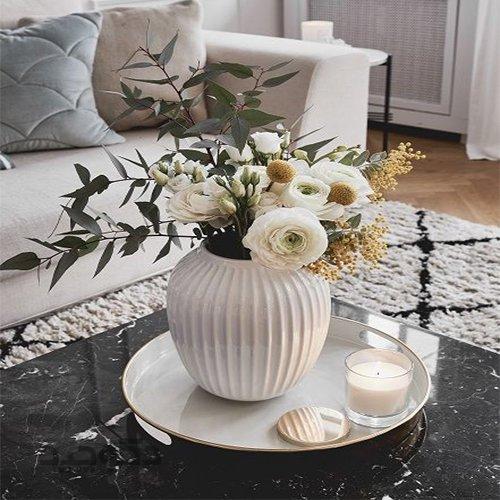 گل طبیعی برای روی میز عسلی